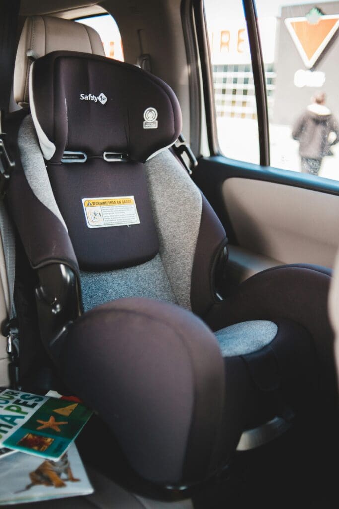 toddler front facing child's carseat
